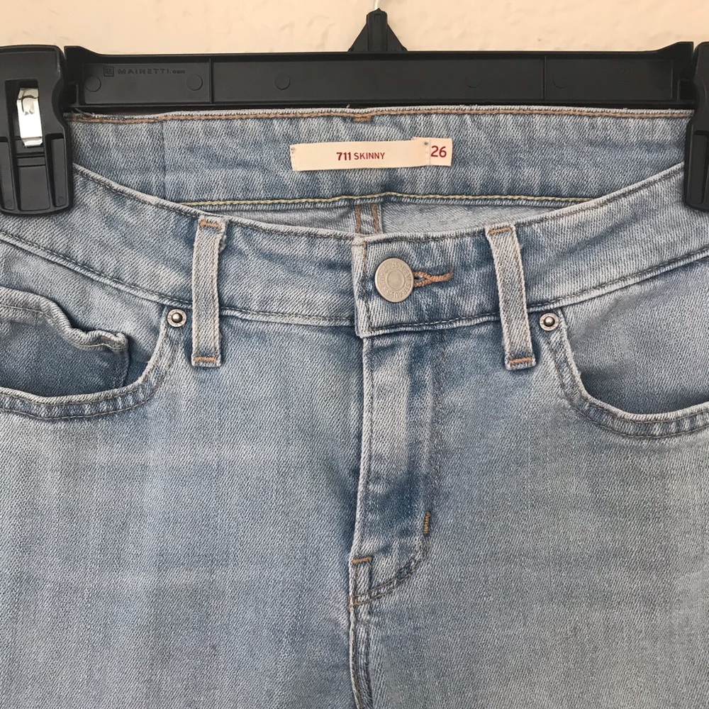Levi’s 711 Skinny Size 26 Blue Jeans